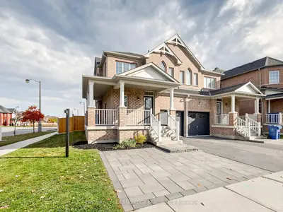 3 Brown Lane, Whitchurch-stouffville, On L4a 0v2