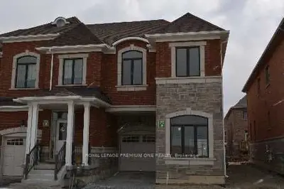 Att/Row/Townhouse in Vaughan
