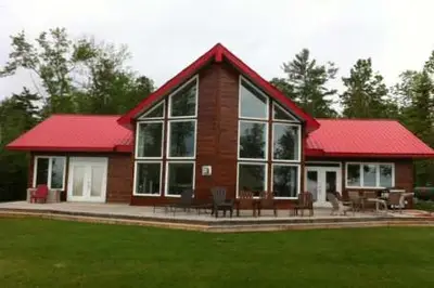 1032 Loon Road, Georgina Islands, On L0e 1r0