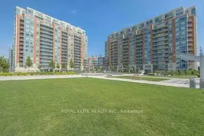 Condo Apartment in Markham