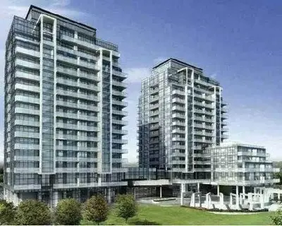 Condo Apartment in Richmond Hill