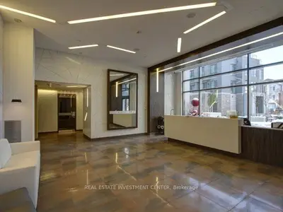 Condo Apartment in Markham