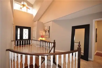 278 Flanagan Court, Newmarket, ON L3X 2E7