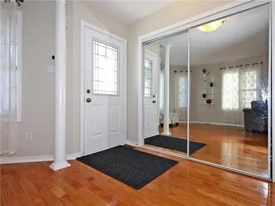 70 Ellesmere Street, Richmond Hill, ON L4B 4E3