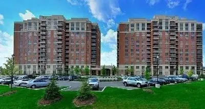 73 King William Crescent 613, Richmond Hill, ON L4B 0C2