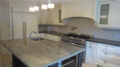 121 Westwood Lane, Richmond Hill, ON L4C 6X8