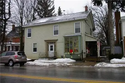 127 Victoria Street W, New Tecumseth, ON L9R 1L7