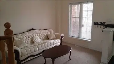 131 Laurendale Avenue, Georgina, On L4p 0c6