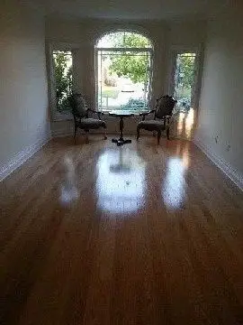 10 Creekview Avenue, Richmond Hill, ON L4C 9X1