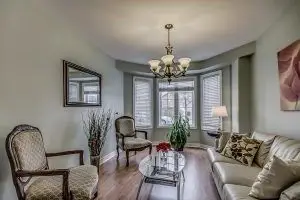 33 Royal Chapin Crescent, Richmond Hill, ON L4S 2A7