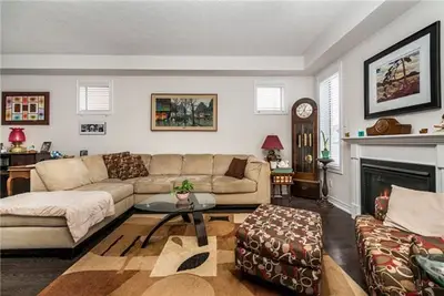 40 SYDIE Lane, New Tecumseth, ON L0G 1W0