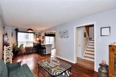 17A South Balsam Street, Uxbridge, ON L9P 1E9