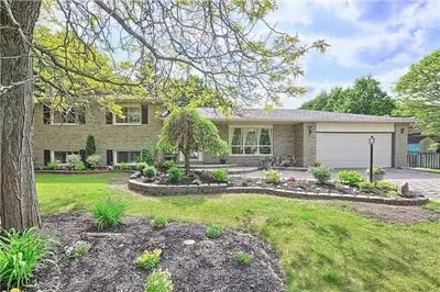 19 Ramsay Street, East Gwillimbury, ON L9N 1G4