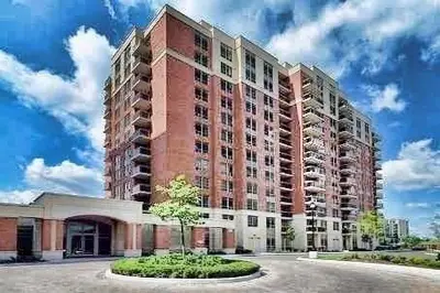 75 King William Crescent 613, Richmond Hill, On L4b 0c1