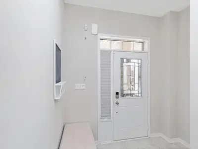 129 Fortis Crescent, Bradford West Gwillimbury, ON L3Z 0W3