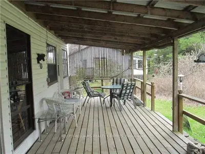 160 Snake Island, Georgina Islands, On L4p 3e9