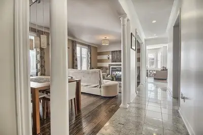 34 Garland Crescent, Richmond Hill, ON L4S 1X1