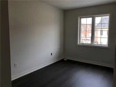 32 Fanny Grove Way, Markham, ON L6E 0T6