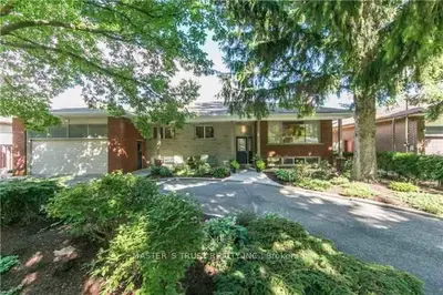 Detached in Richmond Hill