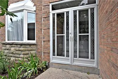 321 Mccaffrey Road, Newmarket, ON L3X 1J2