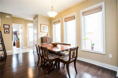 31 HILLCREST Drive 121, New Tecumseth, ON L9R 0N4