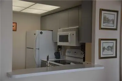 270 Davis Drive 1111, Newmarket, ON L3Y 8K2