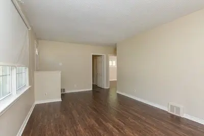 996 Elgin Street, Newmarket, ON L3Y 3C1