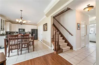 10 BROOKHURST Avenue, Georgina, ON L4P 0B4