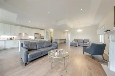 104 Ridge Way, New Tecumseth, ON L9R 0M6