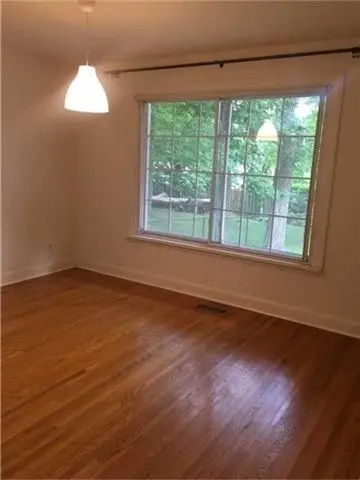 217 Park Avenue, Newmarket, ON L3Y 1V3