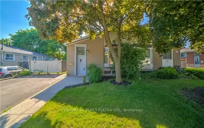 351 Browndale Crescent, Richmond Hill, ON L4C 3H9