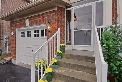 173 Warwick Crescent, Newmarket, ON L3X 2S3