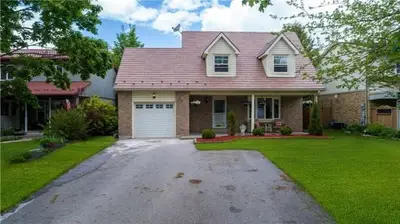 68 Shannon Road, East Gwillimbury, On L0g 1m0