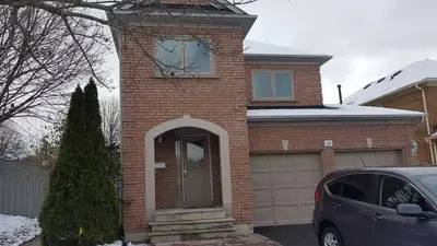 479 Blackstock Road, Newmarket, ON L3Y 8H6