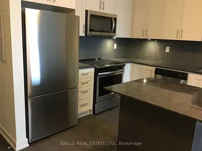 6235 Main Street 512, Whitchurch-Stouffville, ON L4A 4J3