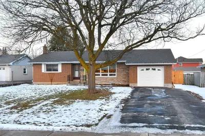 25 Downey Avenue, New Tecumseth, ON L9R 1J7