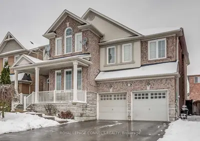 317 Cheryl Mews Boulevard N, Newmarket, ON L3X 3G8