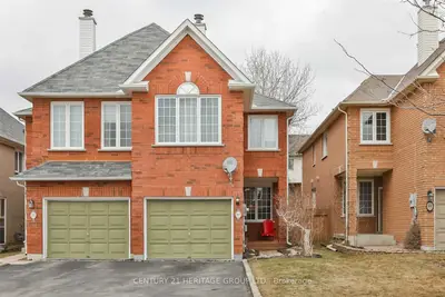 97 Widdifield Avenue, Newmarket, ON L3X 1Z3