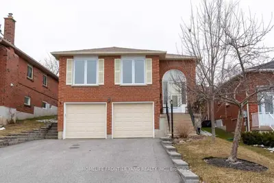 217 Forsyth Road, Newmarket, ON L3Y 7Z1