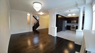 7 Military Court, Richmond Hill, On L4e 0m3