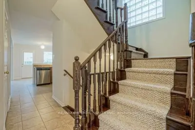 72 Levellands Crescent, Richmond Hill, ON L4B 4T5