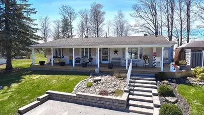 4 Chestnut Court, Innisfil, On L9s 1l8