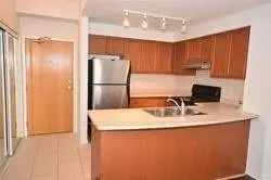 1 Maison Parc Court 404, Vaughan, ON L4J 9K1