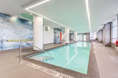 9201 Yonge Street 715, Richmond Hill, ON L4C 6Z2