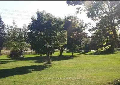 2812 Vivian Road, Whitchurch-Stouffville, ON L3Y 4W1