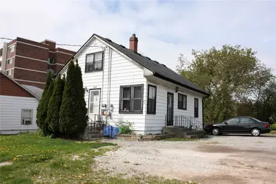 Duplex in Bradford West Gwillimbury