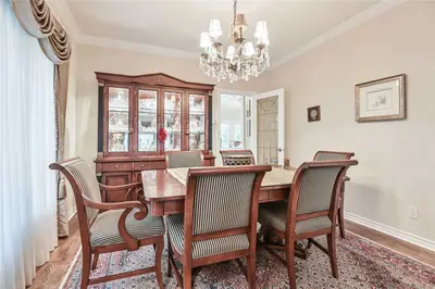 8 Headford Avenue, Richmond Hill, ON L4B 3V7