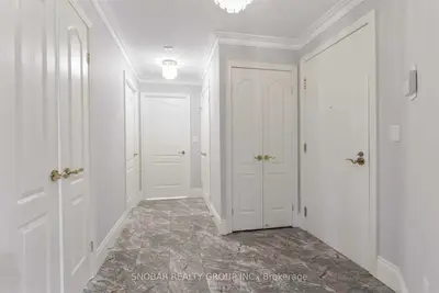 53 Woodbridge Avenue 416, Vaughan, ON L4L 9K9