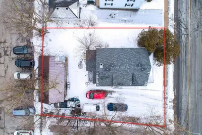 16 Centre Street W, Richmond Hill, ON L4C 3P4