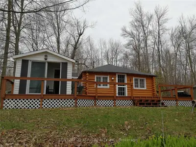 32 Snake Island Road, Georgina Islands, On L4p 3e1